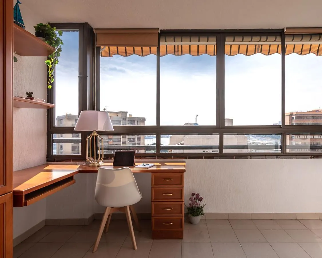 Santa Cruz Harbor Views: Seaside Prime Location Apartment