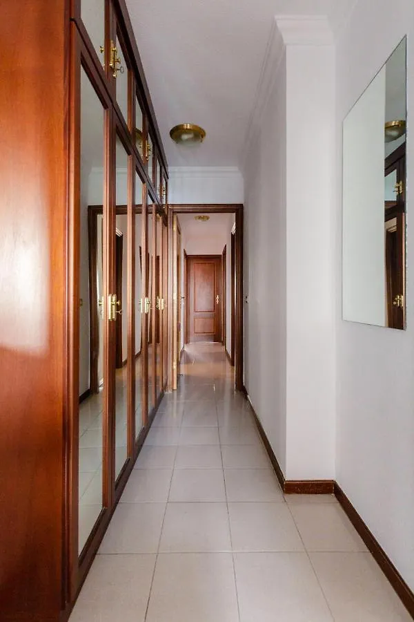Santa Cruz Harbor Views: Seaside Prime Location Apartment 0*, Santa Cruz de Tenerife Spain
