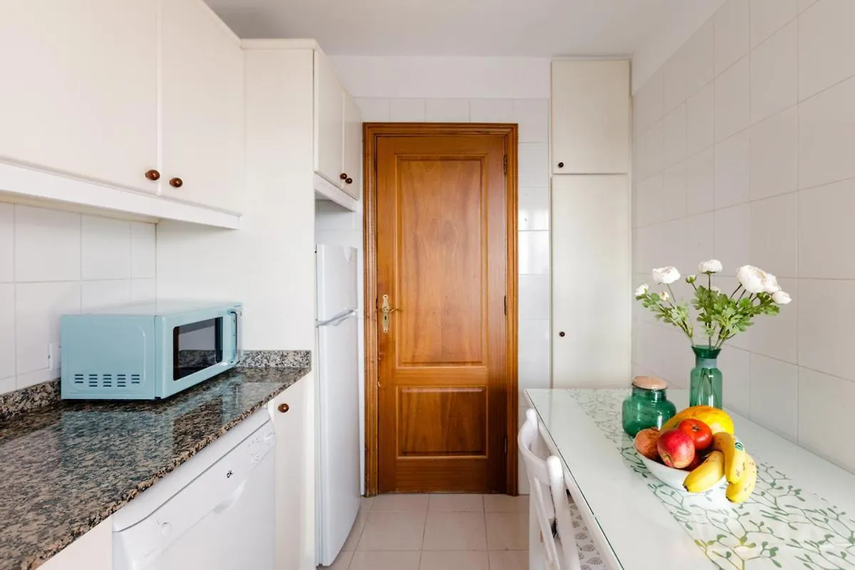 Santa Cruz Harbor Views: Seaside Prime Location Apartment Spain